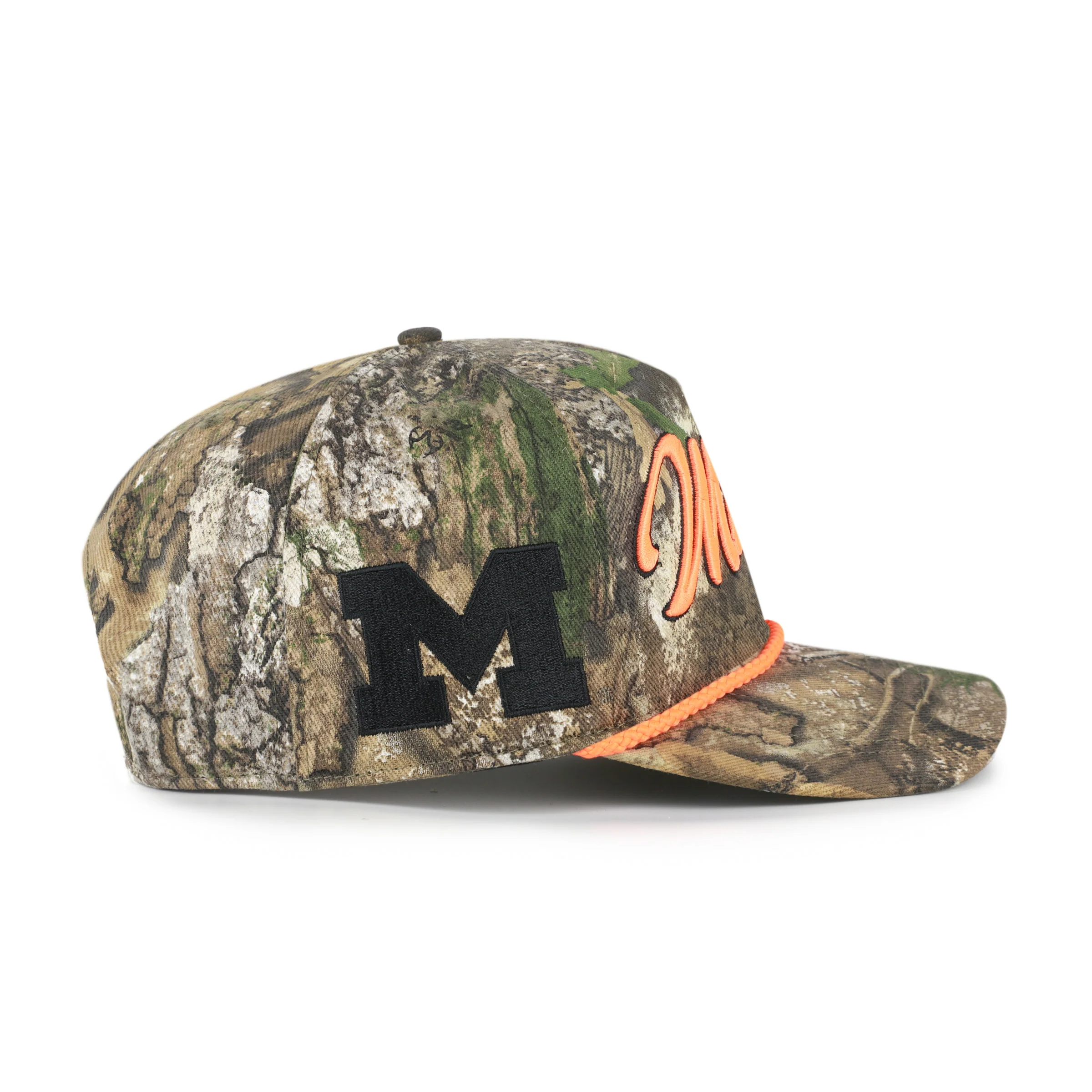 MICHIGAN WOLVERINES OVERHAND SCRIPT REALTREE '47 HITCH - Image 2