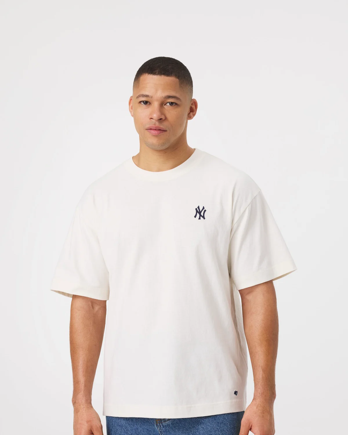 NEW YORK YANKEES LEON '47 FOUNDATION TEE