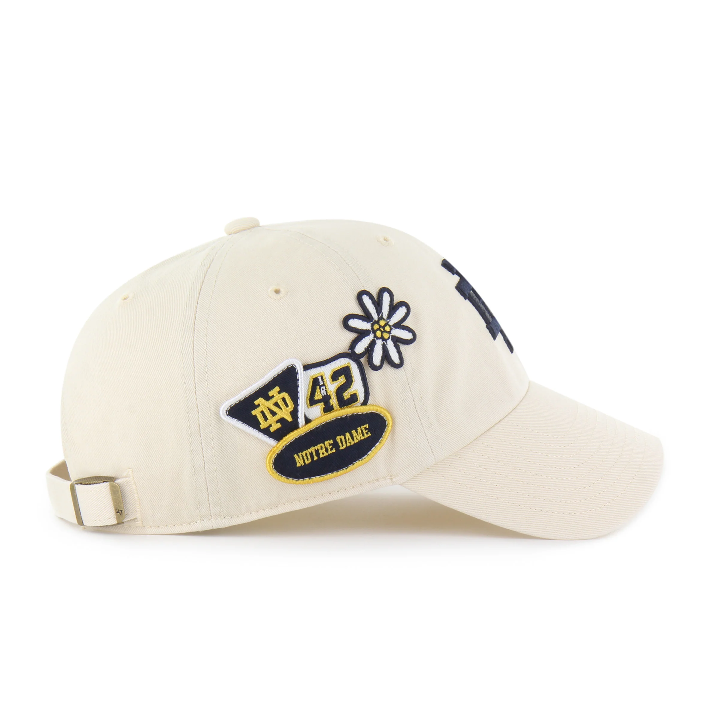 NOTRE DAME FIGHTING IRISH BADGES '47 CLEAN UP - Image 4